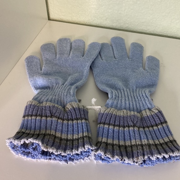 UPCYCLED Gloves - Picture 3 of 3